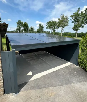 installateur panneaux solaires vitre